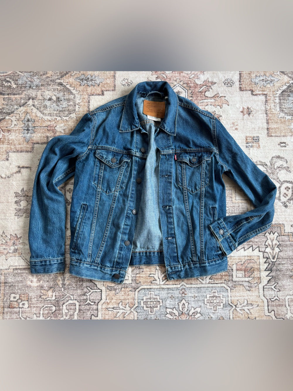 Levi's Premium Blue Denim Jacket - Classic Style